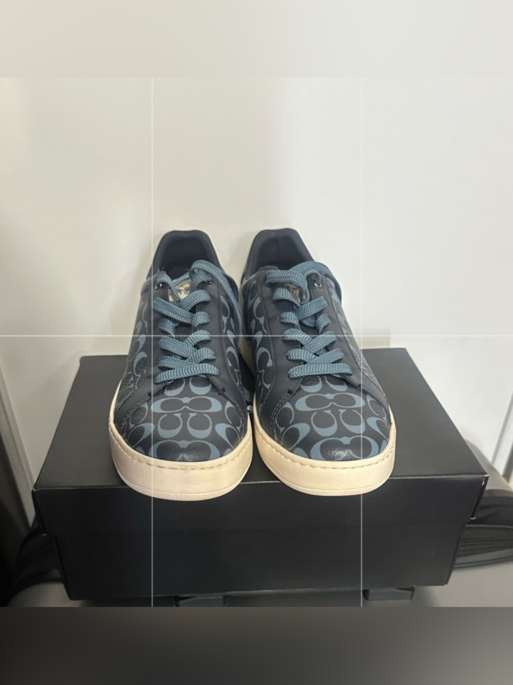 Coach women’s Navy Signature Logo Low-Top Sneakers